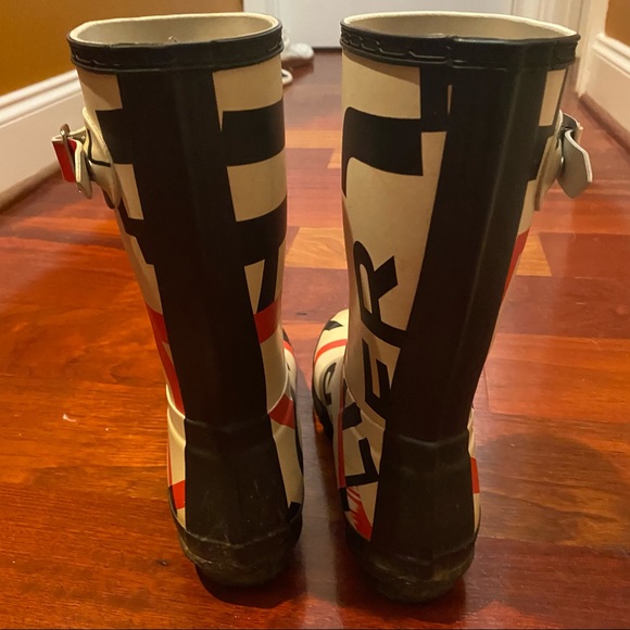 Hunter mid calf rain boots US size 8 needs to be cleaned - Picture 4 of 16